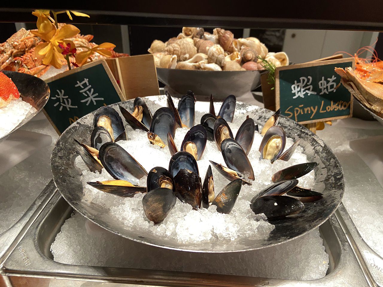 【松山美食】文華東方酒店Buffet-文華Café 週末午間鮮·吃·吧吃到飽-龍蝦/生蠔/帝王蟹/海膽/干貝壽司/雅閣中菜吃到爽! - 第10張圖