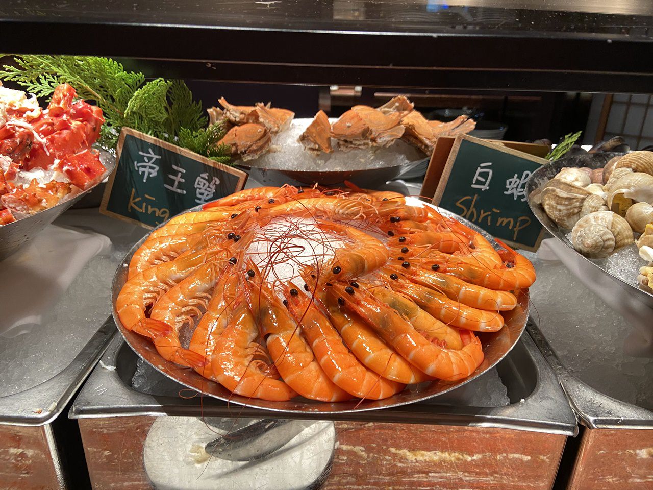 【松山美食】文華東方酒店Buffet-文華Café 週末午間鮮·吃·吧吃到飽-龍蝦/生蠔/帝王蟹/海膽/干貝壽司/雅閣中菜吃到爽! - 第15張圖