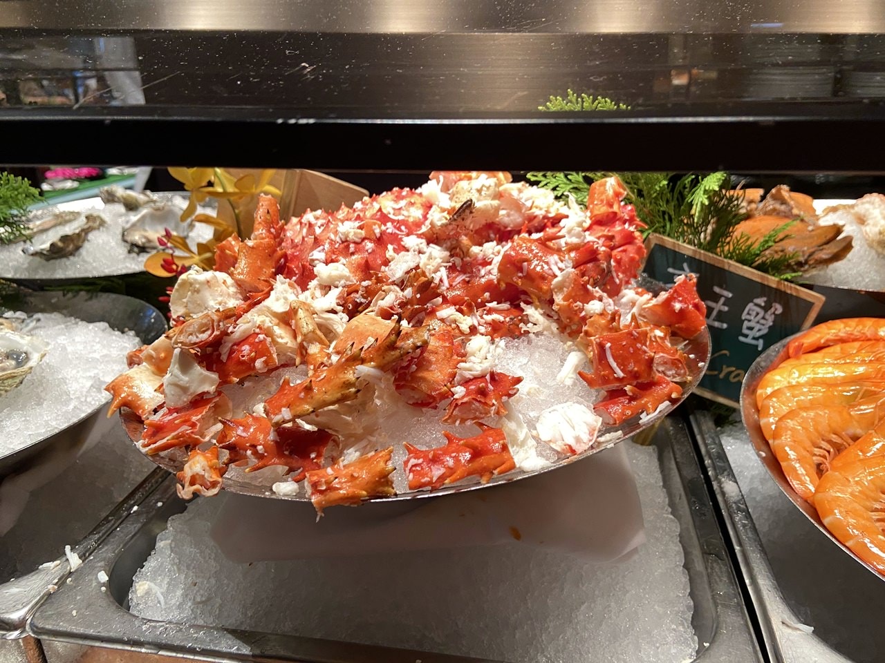 【松山美食】文華東方酒店Buffet-文華Café 週末午間鮮·吃·吧吃到飽-龍蝦/生蠔/帝王蟹/海膽/干貝壽司/雅閣中菜吃到爽! - 第16張圖 文華東方吃到飽