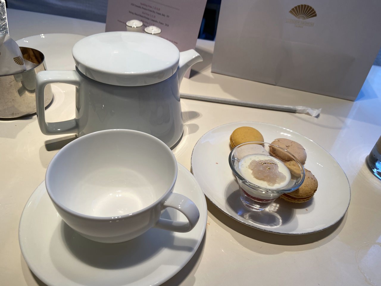 【松山美食】文華東方酒店Buffet-文華Café 週末午間鮮·吃·吧吃到飽-龍蝦/生蠔/帝王蟹/海膽/干貝壽司/雅閣中菜吃到爽! - 第43張圖 飲料