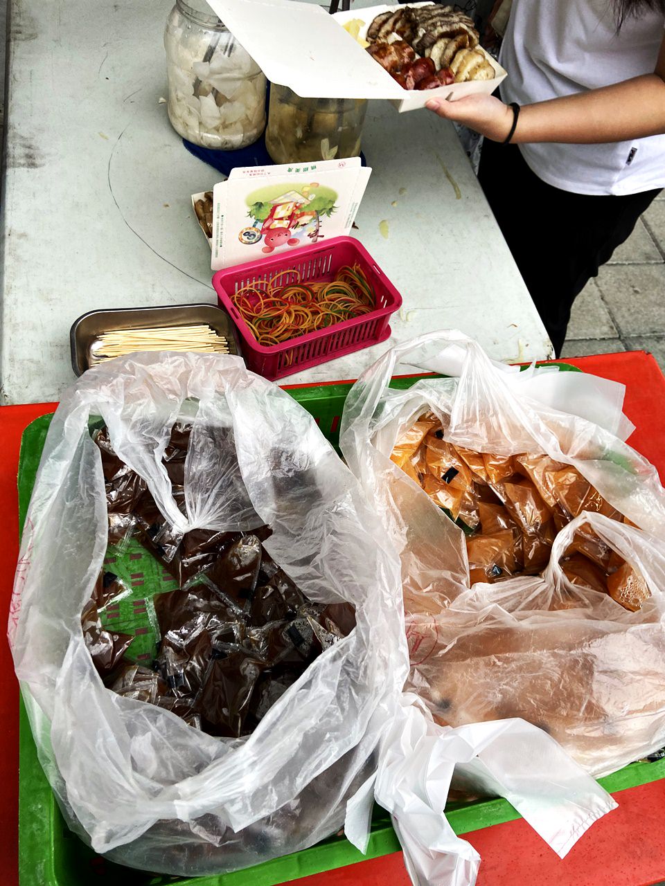 【外帶外送】胖子修行動餐車終於吃到! 推薦花生大腸跟竹筍香腸,總匯特餐全部吃到! (菜單) - 第11張圖