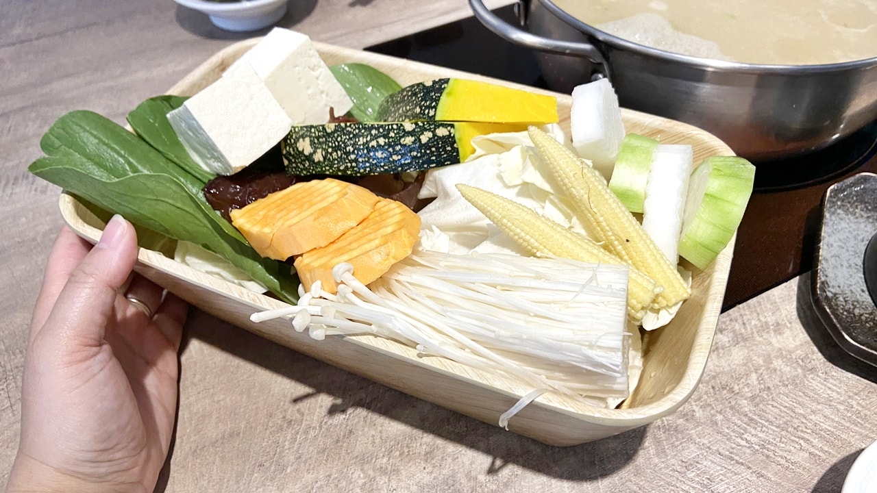 【中山食記】深紅汕頭鍋物台北民權店,2人也可以屠龍計畫,海鮮肉肉搭配汕頭湯頭超讚,店內各種花式活動讓你吃飽飽,近中山國中站 (菜單) - 第27張圖