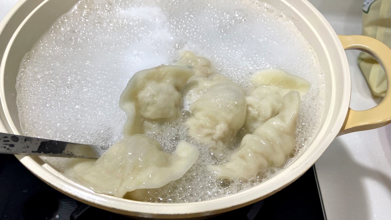 【外帶外送團購】枝枝水餃/枝枝手工水餃,有緣就吃得到的佛系水餃-等待半年以上的開箱心得 - 第20張圖