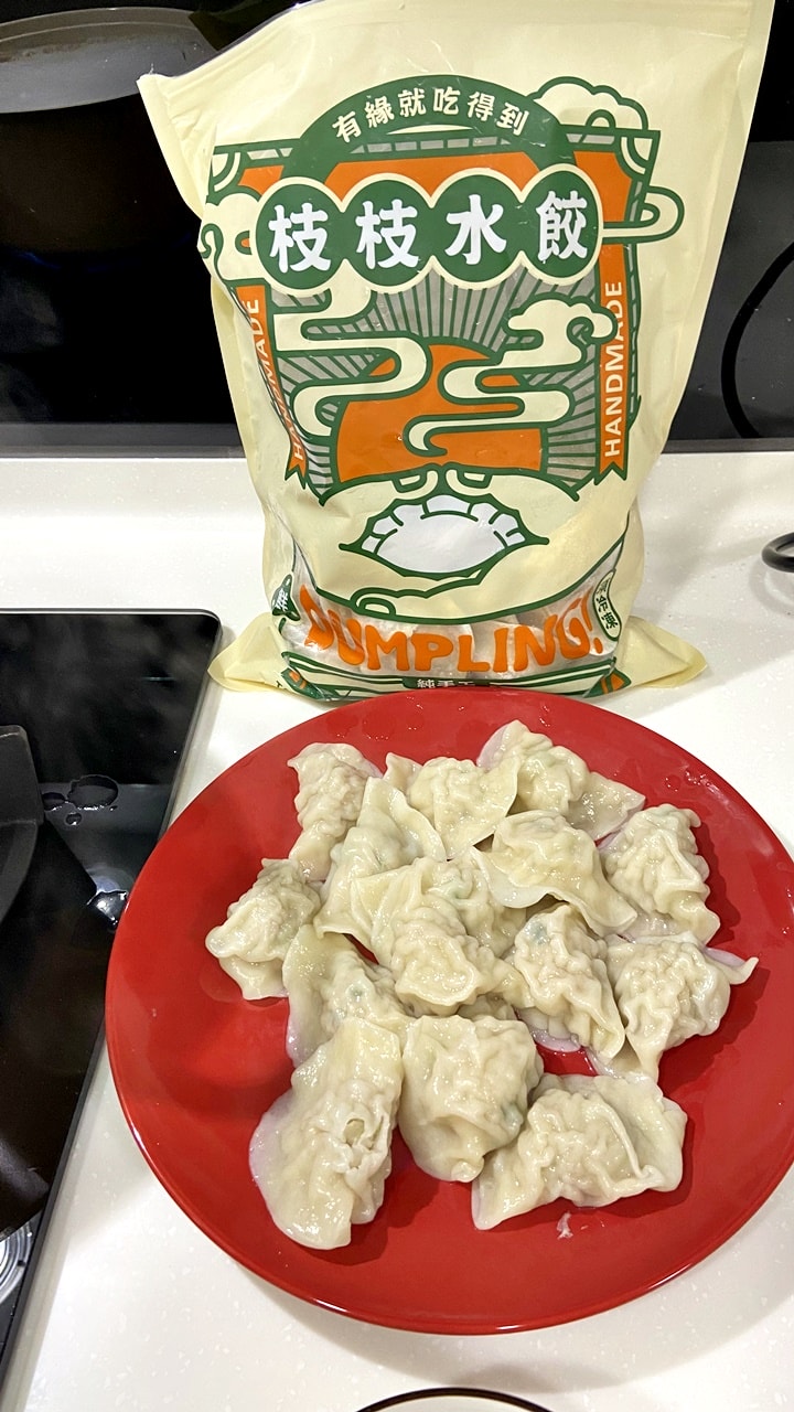 【外帶外送團購】枝枝水餃/枝枝手工水餃,有緣就吃得到的佛系水餃-等待半年以上的開箱心得 - 第25張圖