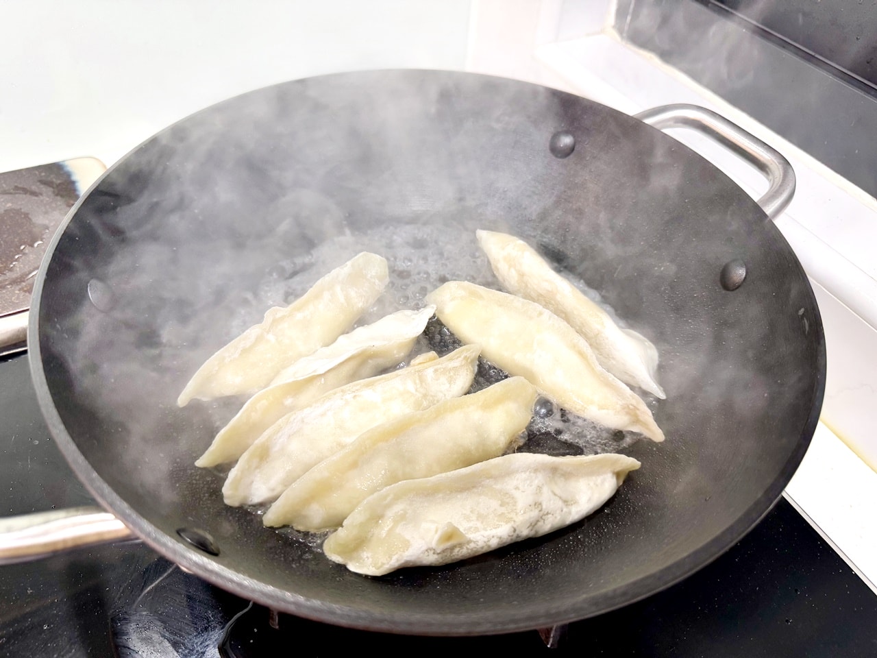 魚有王x姐夫嚴選推薦鮪魚肉圓、黃金鮪魚大鍋貼、日本北海道扇貝開箱,快速美味料理8分鐘上桌 - 第17張圖