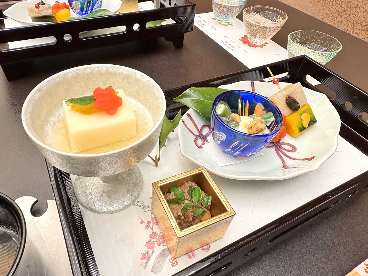【東京食記】人形町今半 一生必吃壽喜燒 開箱2人台幣8500元的壽喜燒套餐(すき焼 三昧コース)推薦烤牛排也意外驚豔(菜單/訂位) - 第35張圖
