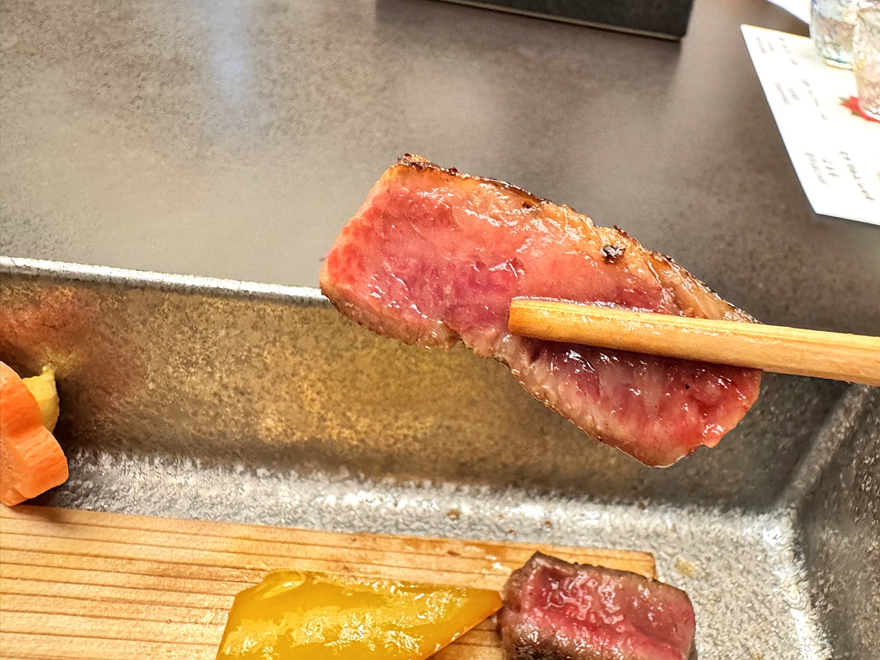 【東京食記】人形町今半 一生必吃壽喜燒 開箱2人台幣8500元的壽喜燒套餐(すき焼 三昧コース)推薦烤牛排也意外驚豔(菜單/訂位) - 第44張圖
