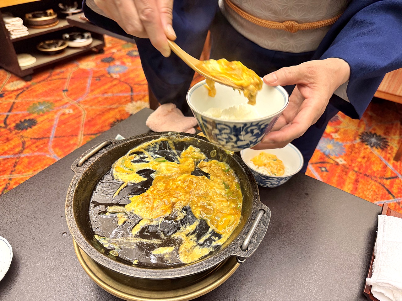 【東京食記】人形町今半 一生必吃壽喜燒 開箱2人台幣8500元的壽喜燒套餐(すき焼 三昧コース)推薦烤牛排也意外驚豔(菜單/訂位) - 第65張圖