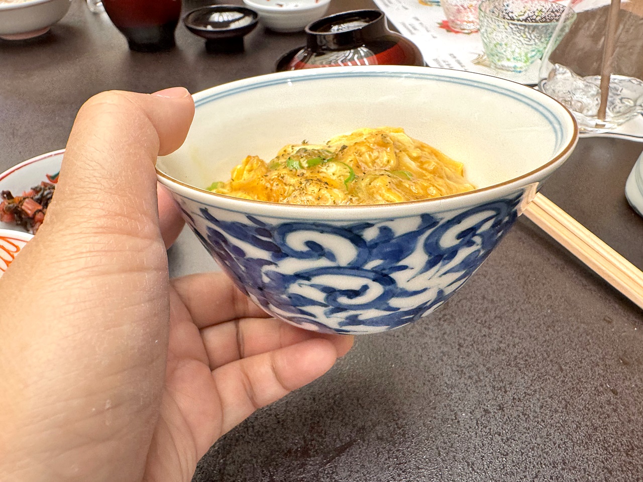 【東京食記】人形町今半 一生必吃壽喜燒 開箱2人台幣8500元的壽喜燒套餐(すき焼 三昧コース)推薦烤牛排也意外驚豔(菜單/訂位) - 第68張圖