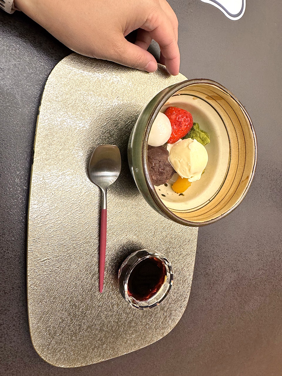 【東京食記】人形町今半 一生必吃壽喜燒 開箱2人台幣8500元的壽喜燒套餐(すき焼 三昧コース)推薦烤牛排也意外驚豔(菜單/訂位) - 第70張圖