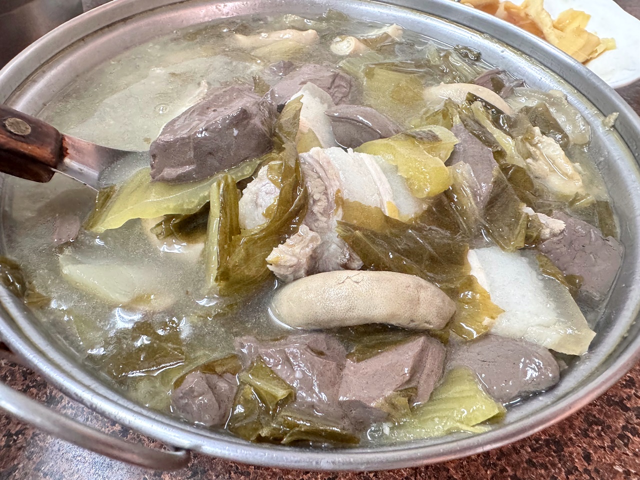 【桃園食記】專芳客家小館,在地推薦客家菜餐廳,必吃薑絲炒小腸! 近中壢車站旁(菜單/訂位) - 第36張圖