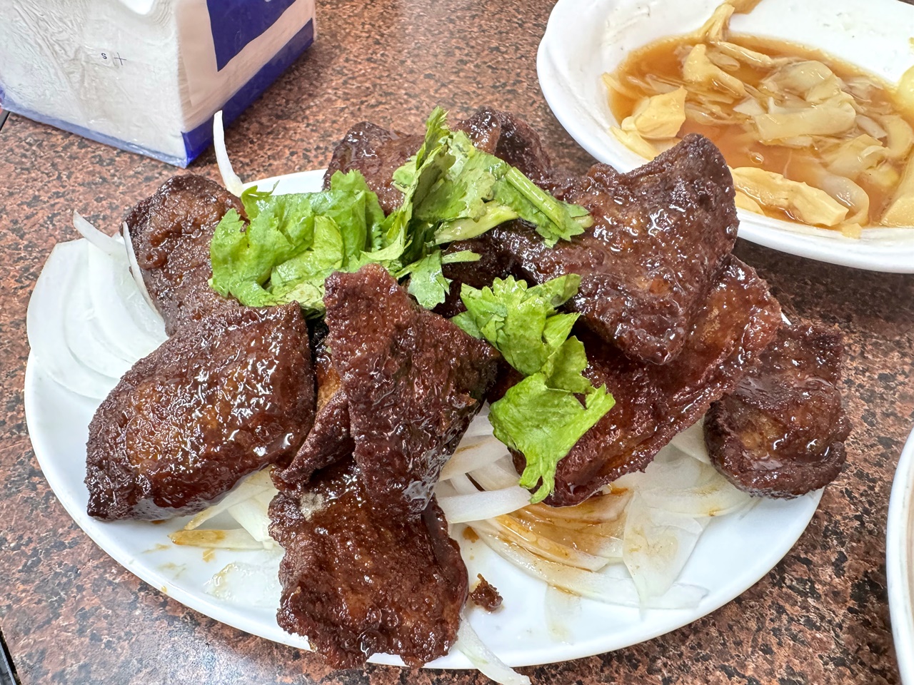 【桃園食記】專芳客家小館,在地推薦客家菜餐廳,必吃薑絲炒小腸! 近中壢車站旁(菜單/訂位) - 第2張圖