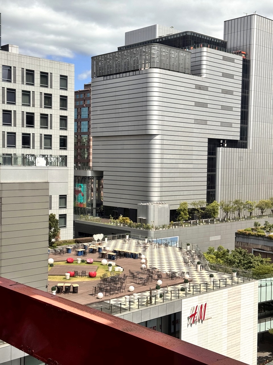 【信義食記】NAGOMI雅 新光A8店 假日午餐吃到飽真實心得位於新光A8,2000元有找吃三個半小時 (價錢/訂位方式) - 第33張圖
