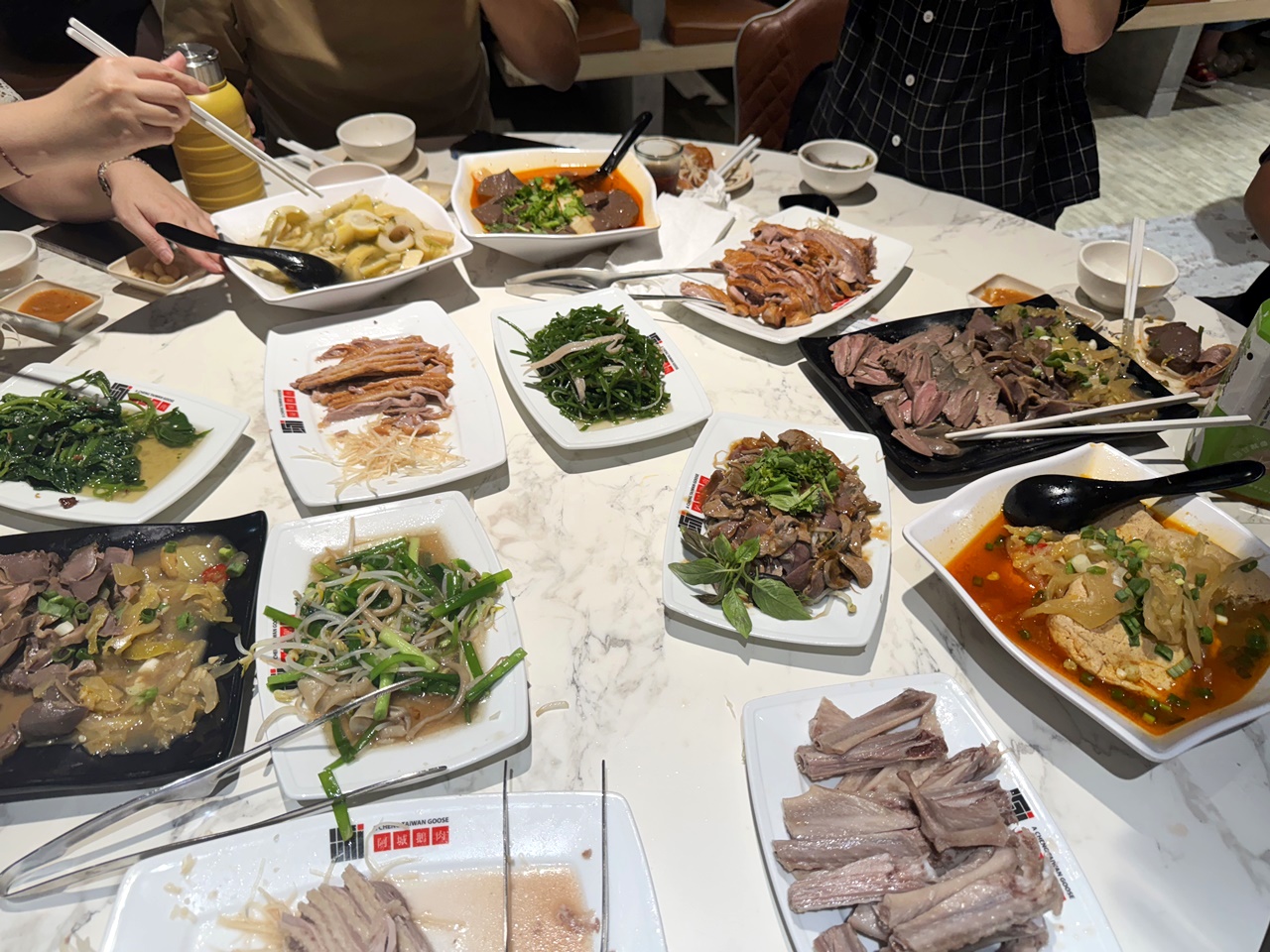 【中山食記】阿城鵝肉吉林二店 必比登推薦美食,近全菜單開箱!招牌煙燻白斬鵝肉必吃,滷味也大推!捷運行天宮站(菜單) - 第50張圖