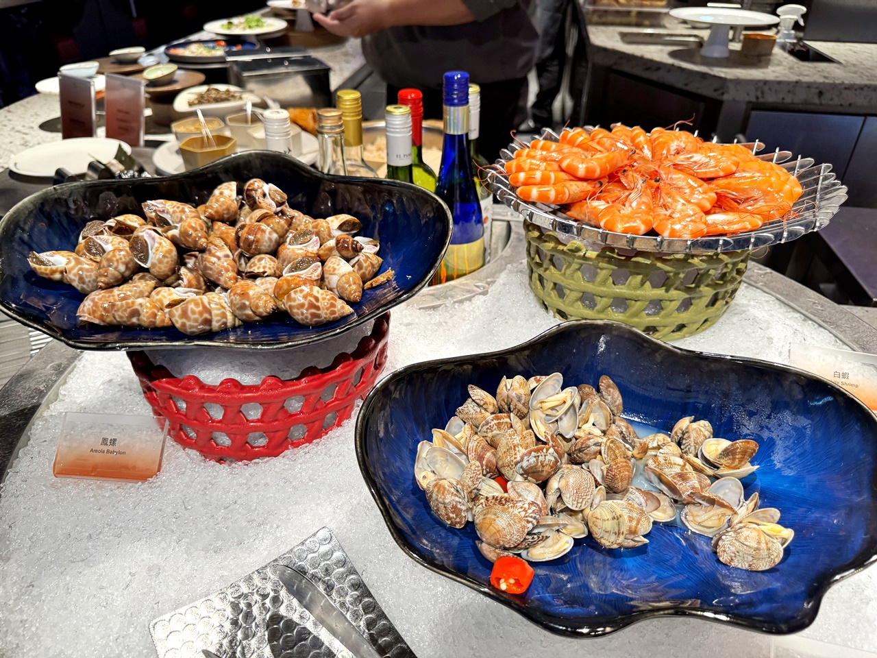 【信義食記】Urban Paradise 餐酒吃到飽真實心得平日晚餐,位於Dream Plaza 近捷運市政府站(Buffet價錢/訂位方式) - 第1張圖