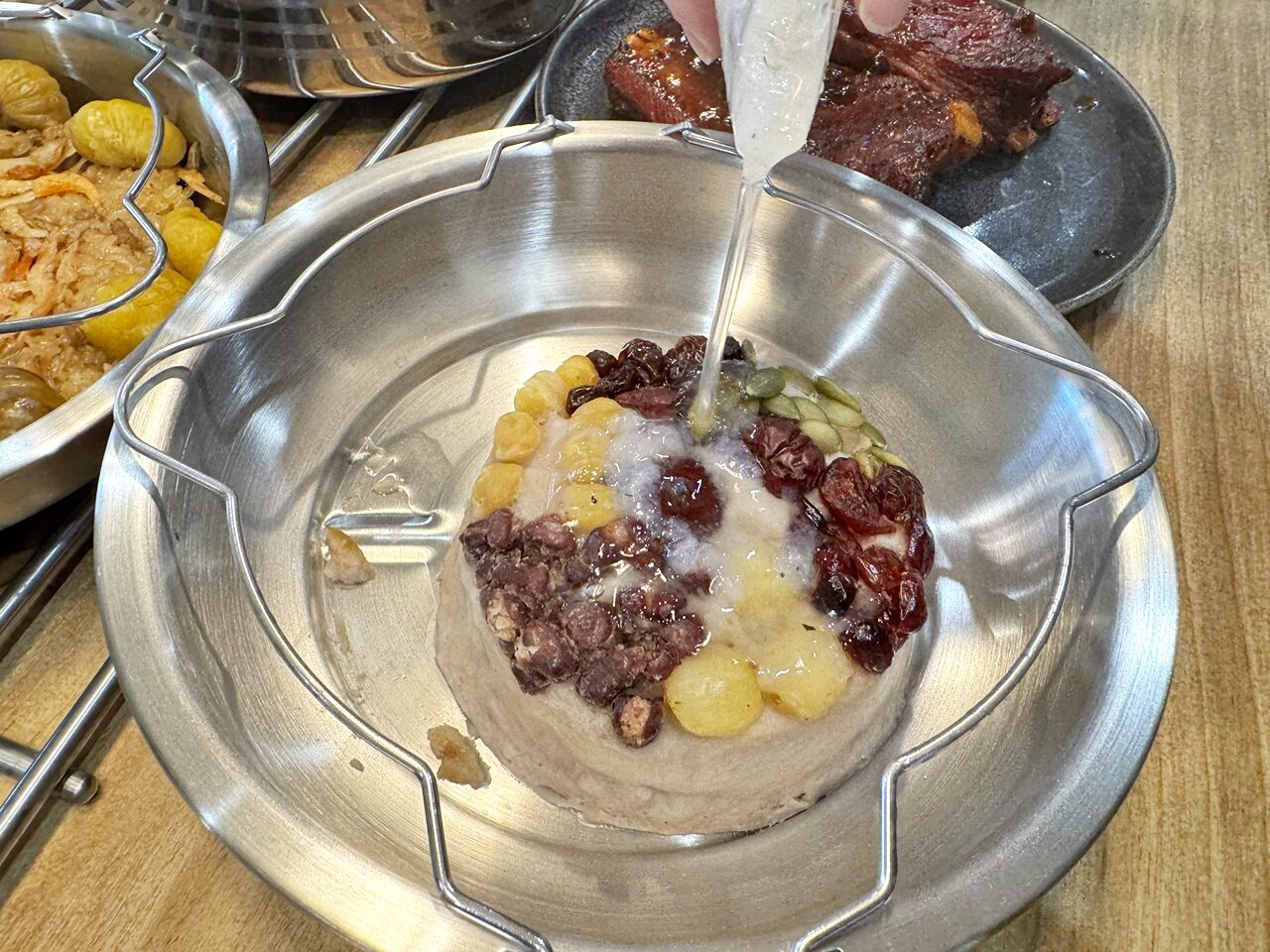 【2026 宅配年菜推薦】愛上新鮮 X 吳秉承師傅聯名年菜組｜承福滿堂團圓宴-精選六菜，大菜簡單輕鬆上桌