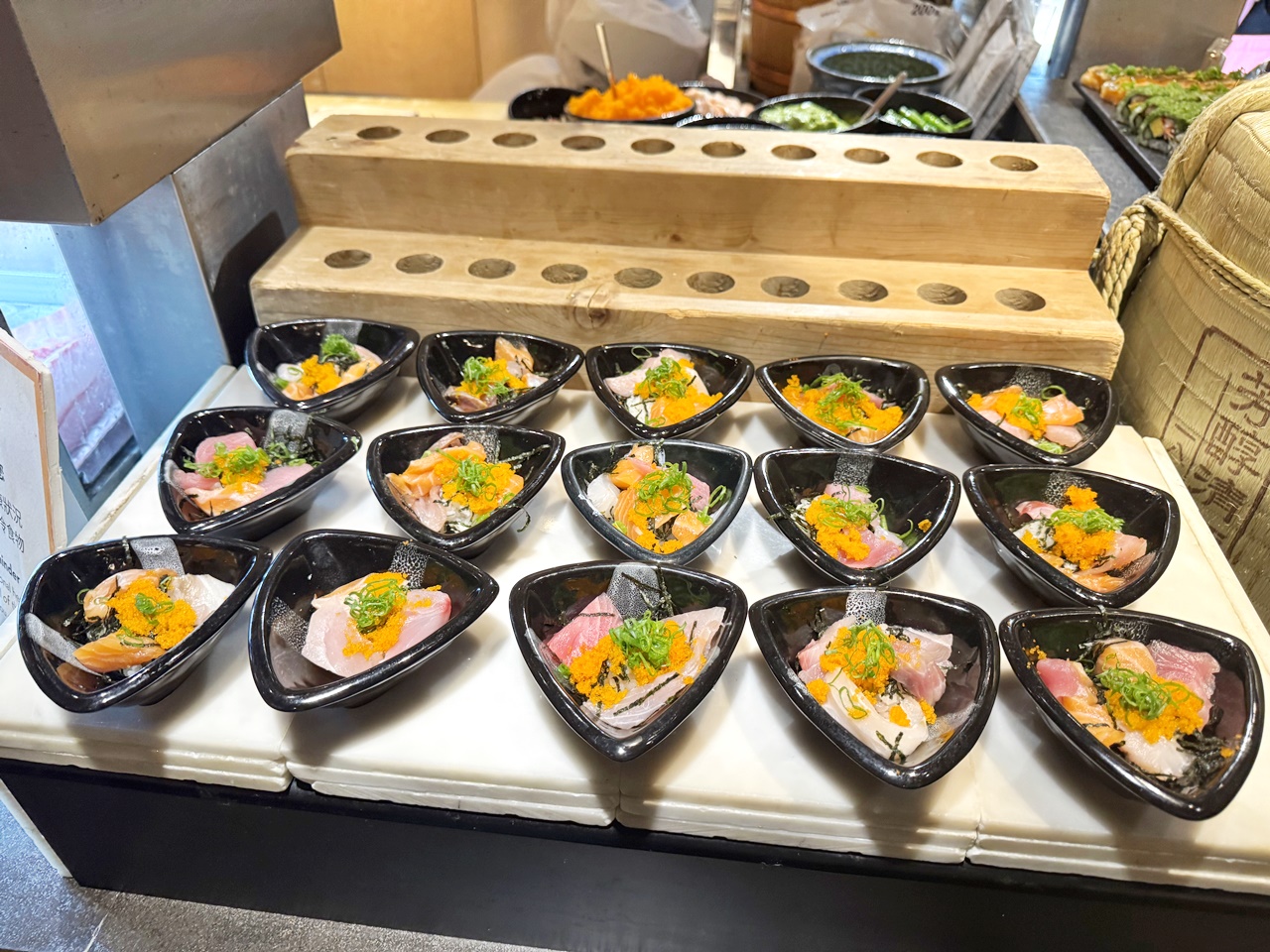 【信義食記】彩日本料理吃到飽假日餐期開箱，位於台北君悅酒店，近捷運市政府/101站(Buffet價錢/訂位方式)