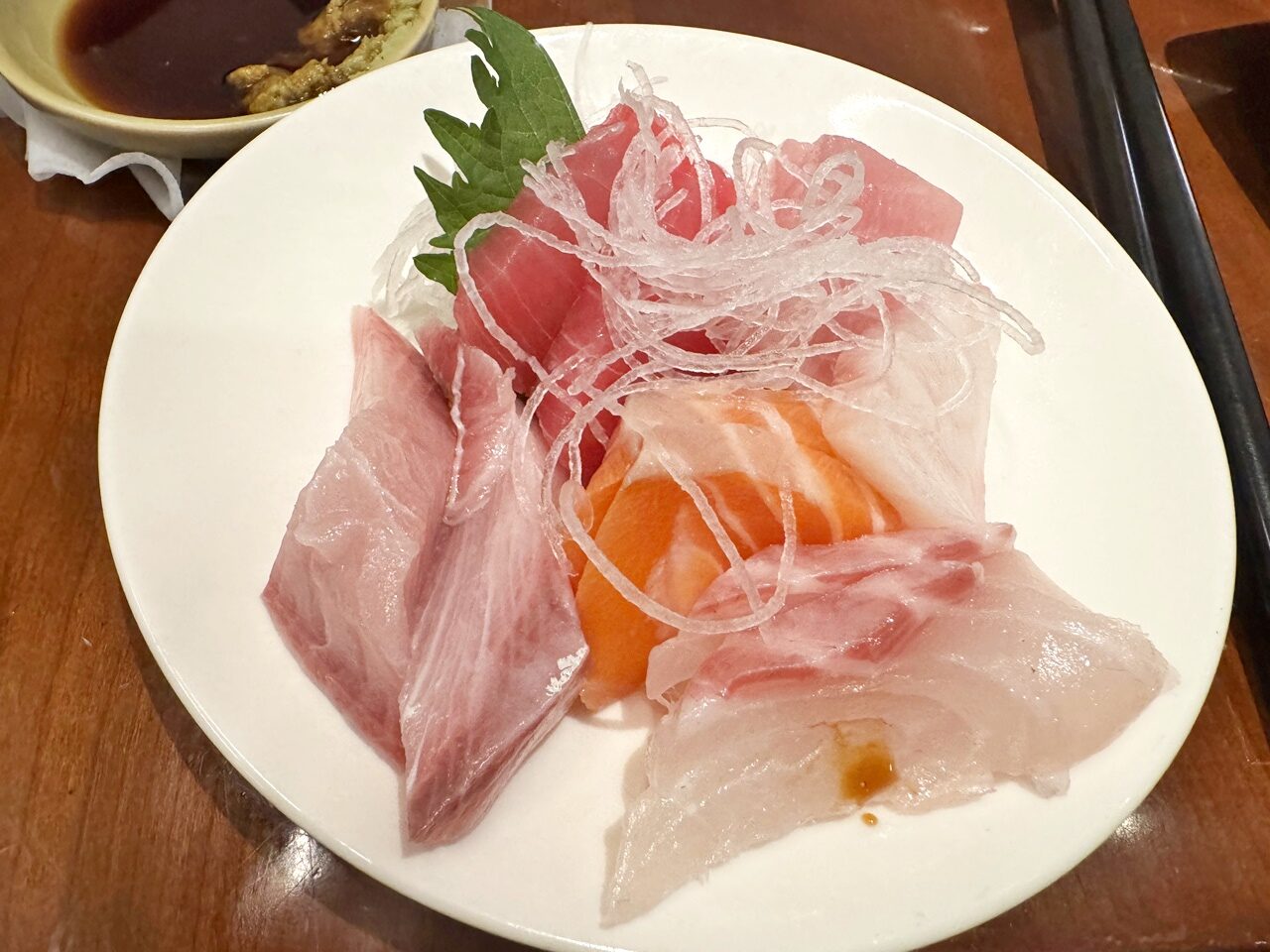 【信義食記】彩日本料理吃到飽假日餐期開箱，位於台北君悅酒店，近捷運市政府/101站(Buffet價錢/訂位方式)