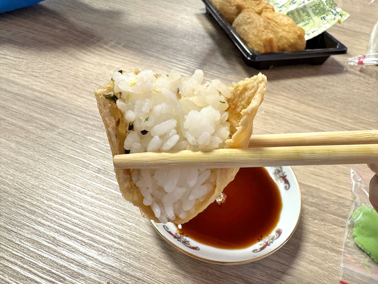 【大安食記】生魚片專賣店，白蘭市場巷內的無名生魚片店家，低調實惠平價好吃，六張犁站走路12分鐘(菜單)