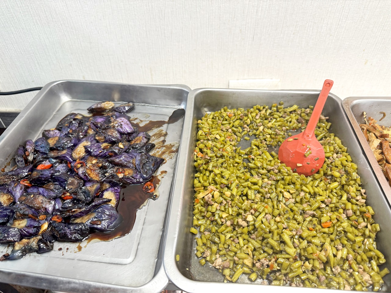 【大安食記】蔣記家薌麵，低調在成功國宅巷弄內的樸實眷村美味，推薦熗鍋麵及各式小菜，科技大樓站走路8分鐘(菜單)