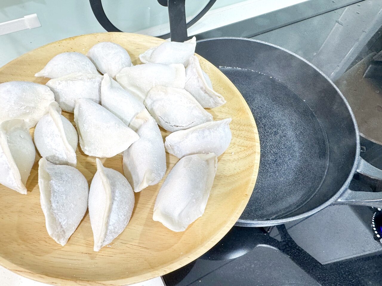 【外帶外送團購】枝枝水餃/枝枝手工水餃 新口味瓜仔肉、麻辣杏鮑菇開箱心得! 有緣就吃到的佛系水餃N刷