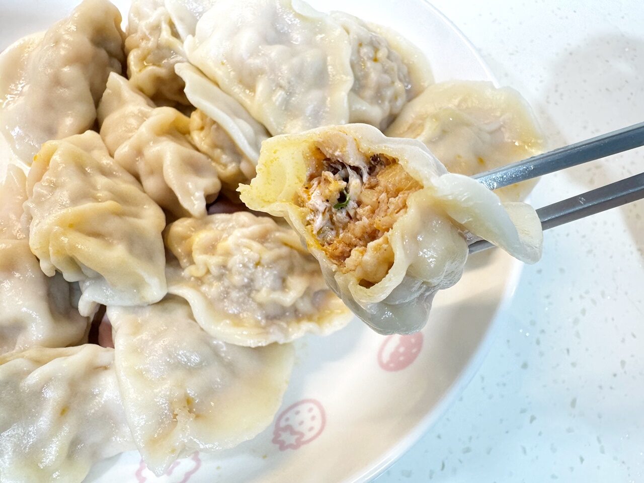 【外帶外送團購】枝枝水餃/枝枝手工水餃 新口味瓜仔肉、麻辣杏鮑菇開箱心得! 有緣就吃到的佛系水餃N刷
