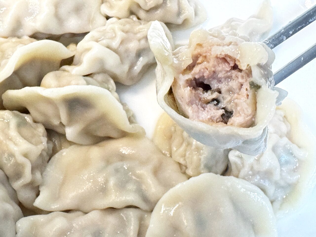 【外帶外送團購】枝枝水餃/枝枝手工水餃 新口味瓜仔肉、麻辣杏鮑菇開箱心得! 有緣就吃到的佛系水餃N刷