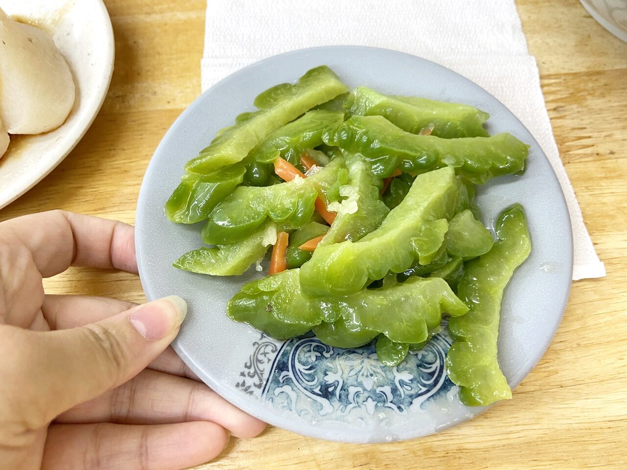 【大安食記】南哥越南河粉，湯頭溫潤清爽的越南河粉，餛飩麵也推薦，入座就送小菜，近成功國宅311巷、國北教大，科技大樓站走路5分鐘(菜單)