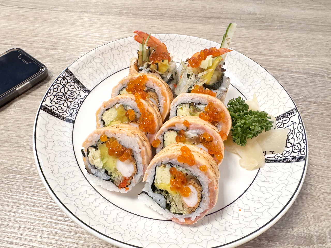 【大安食記】生魚片專賣店，白蘭市場巷內的無名生魚片店家，低調實惠平價好吃，六張犁站走路12分鐘(菜單)