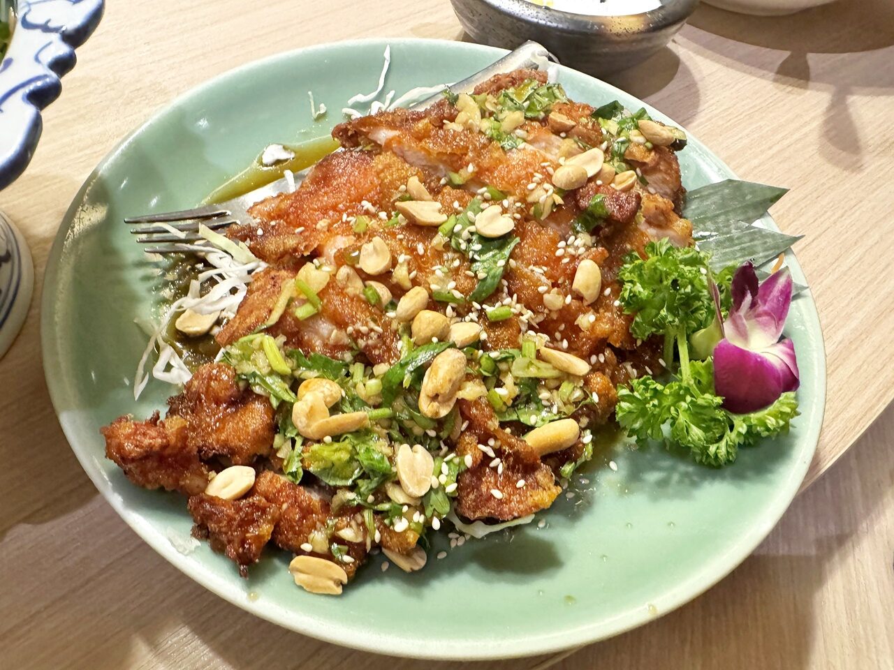 【信義食記】泰集Thai Bazaar 微風信義店吃到飽,開箱平日晚餐999元菜色,超厚月亮蝦餅一生推,也有單點選擇,近捷運市政府站(訂位/菜單) - 第21張圖 【信義食記】泰集Thai Bazaar 微風信義店吃到飽,開箱平日晚餐999元菜色,超厚月亮蝦餅一生推,也有單點選擇,近捷運市政府站(訂位/菜單)