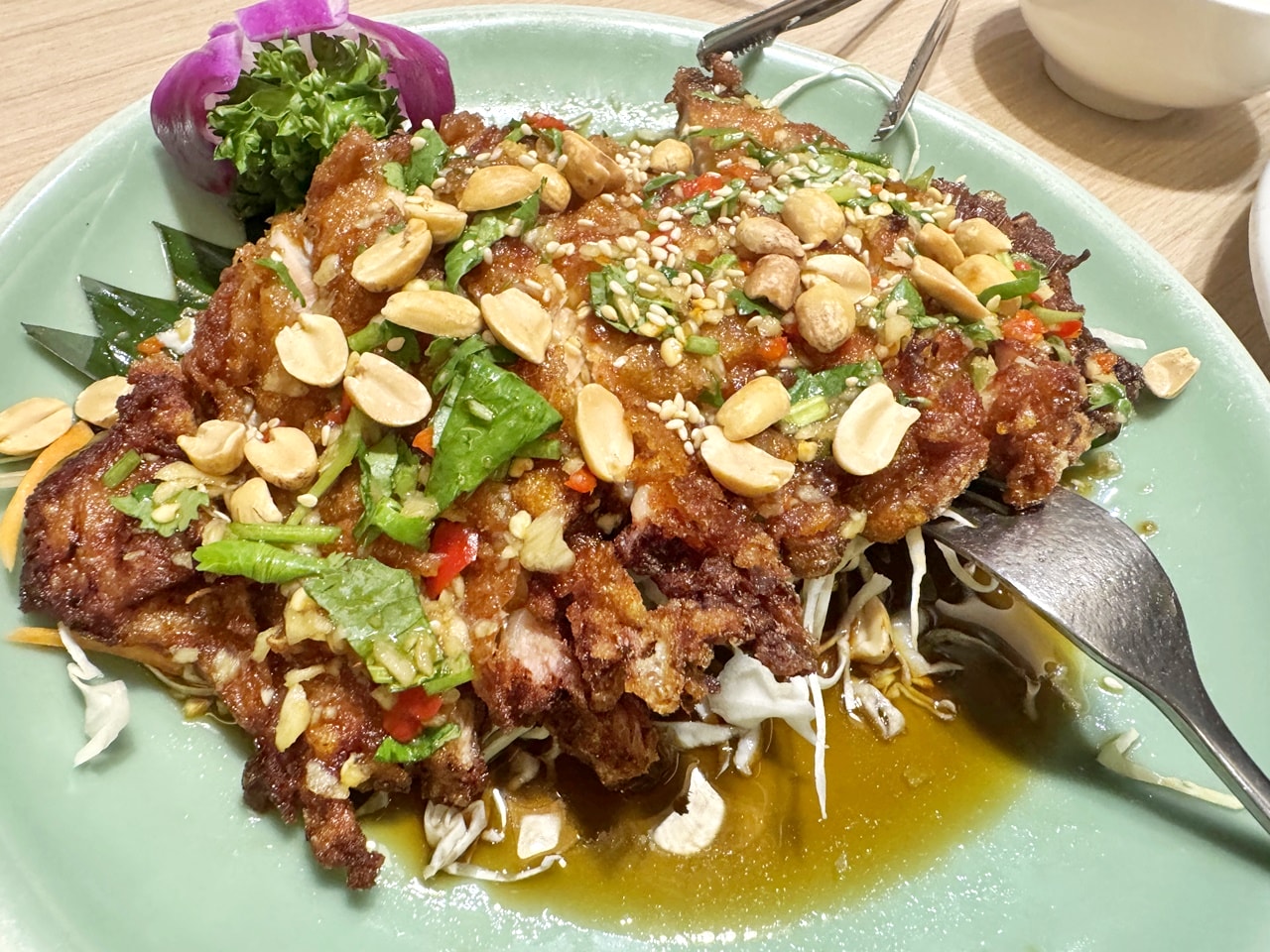 【信義食記】泰集Thai Bazaar 微風信義店吃到飽,開箱平日晚餐999元菜色,超厚月亮蝦餅一生推,也有單點選擇,近捷運市政府站(訂位/菜單) - 第22張圖 【信義食記】泰集Thai Bazaar 微風信義店吃到飽,開箱平日晚餐999元菜色,超厚月亮蝦餅一生推,也有單點選擇,近捷運市政府站(訂位/菜單)