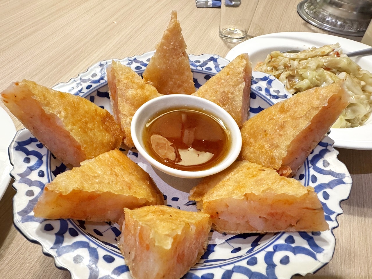 【信義食記】泰集Thai Bazaar 微風信義店吃到飽,開箱平日晚餐999元菜色,超厚月亮蝦餅一生推,也有單點選擇,近捷運市政府站(訂位/菜單) - 第37張圖 【信義食記】泰集Thai Bazaar 微風信義店吃到飽,開箱平日晚餐999元菜色,超厚月亮蝦餅一生推,也有單點選擇,近捷運市政府站(訂位/菜單)