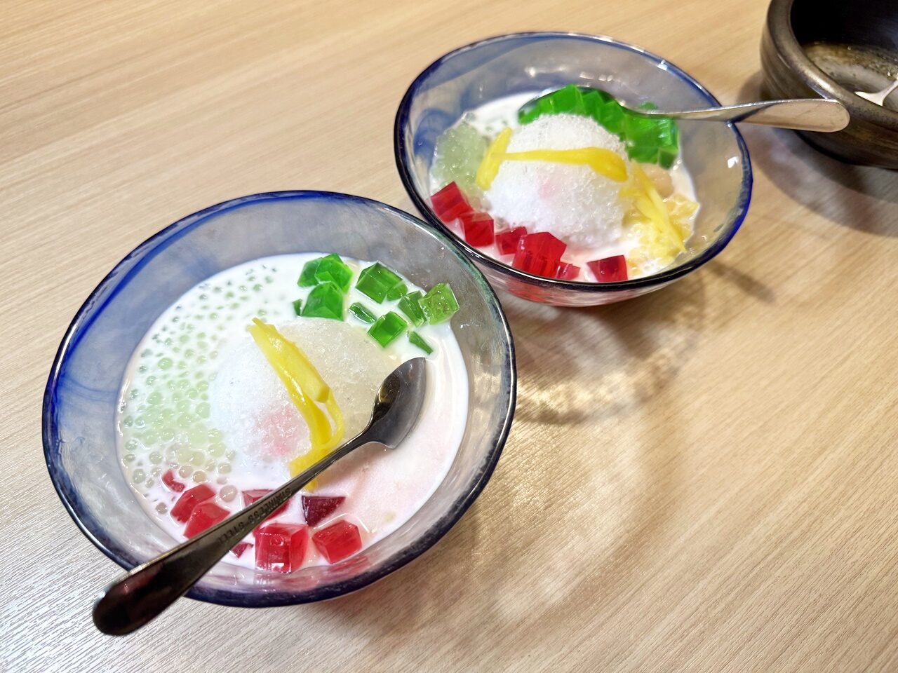 【信義食記】泰集Thai Bazaar 微風信義店吃到飽,開箱平日晚餐999元菜色,超厚月亮蝦餅一生推,也有單點選擇,近捷運市政府站(訂位/菜單) - 第44張圖 【信義食記】泰集Thai Bazaar 微風信義店吃到飽,開箱平日晚餐999元菜色,超厚月亮蝦餅一生推,也有單點選擇,近捷運市政府站(訂位/菜單)
