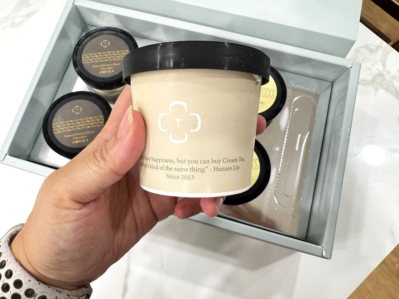 【宅配甜點】creammm.t 家常檸檬塔、司康組合、三溫堂蝴蝶酥、栗子千層派、經典風味冰淇淋-近全商品開箱與心得，奶蛋素友善，台中市十大伴手禮首獎