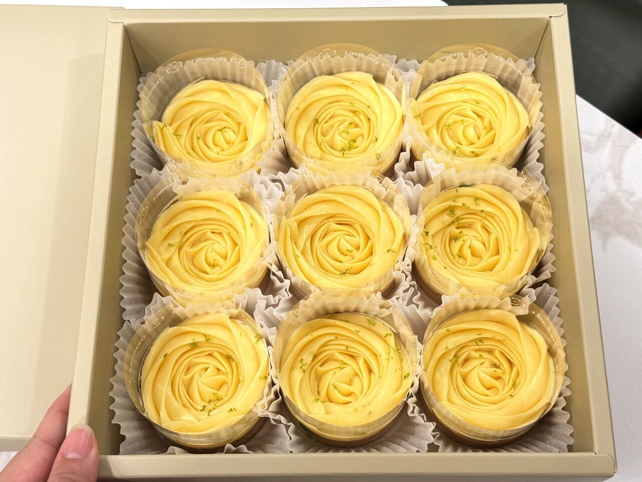 【宅配甜點】creammm.t 家常檸檬塔、司康組合、三溫堂蝴蝶酥、栗子千層派、經典風味冰淇淋-近全商品開箱與心得，奶蛋素友善，台中市十大伴手禮首獎