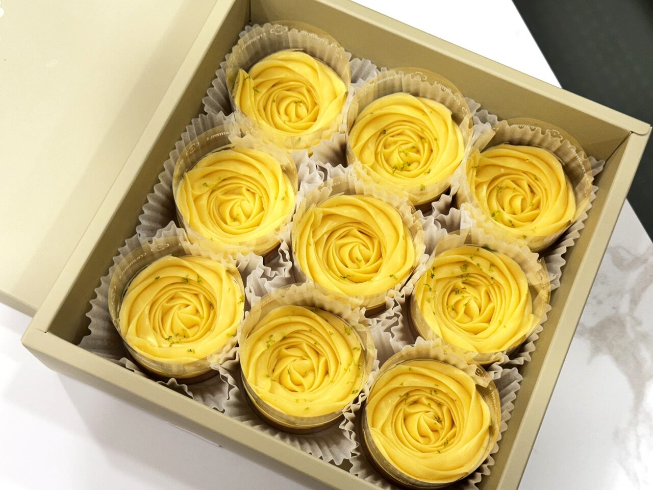 【宅配甜點】creammm.t 家常檸檬塔、司康組合、三溫堂蝴蝶酥、栗子千層派、經典風味冰淇淋-近全商品開箱與心得，奶蛋素友善，台中市十大伴手禮首獎