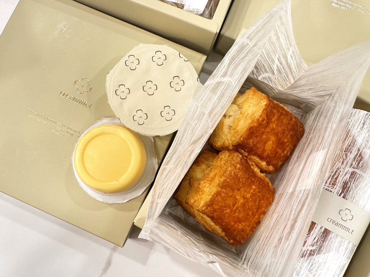 【宅配甜點】creammm.t 家常檸檬塔、司康組合、三溫堂蝴蝶酥、栗子千層派、經典風味冰淇淋-近全商品開箱與心得，奶蛋素友善，台中市十大伴手禮首獎