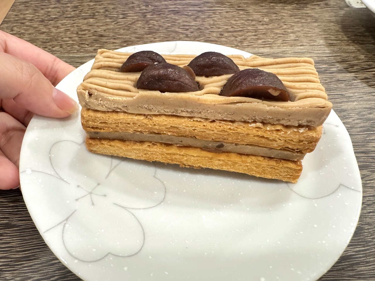 【宅配甜點】creammm.t 家常檸檬塔、司康組合、三溫堂蝴蝶酥、栗子千層派、經典風味冰淇淋-近全商品開箱與心得，奶蛋素友善，台中市十大伴手禮首獎