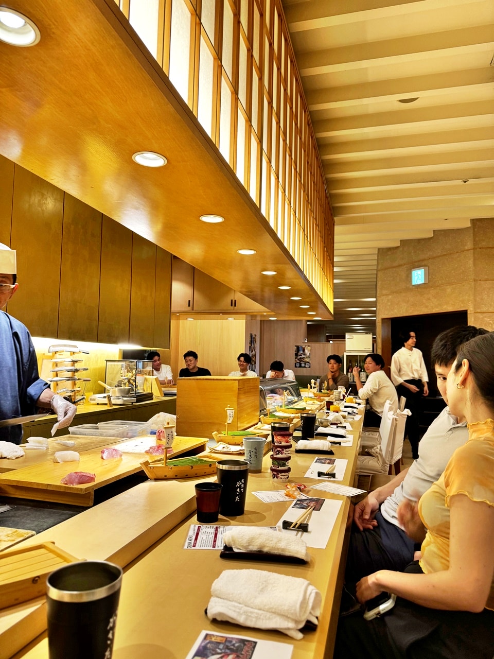 【東京吃到飽】有樂町かきだ (Yurakucho Kakida) 板前壽司吃到飽，黑鮪魚、海膽、干貝壽司無限點！台幣3000元值得嗎? 最新訂位教學與真實心得 (菜單/訂位)