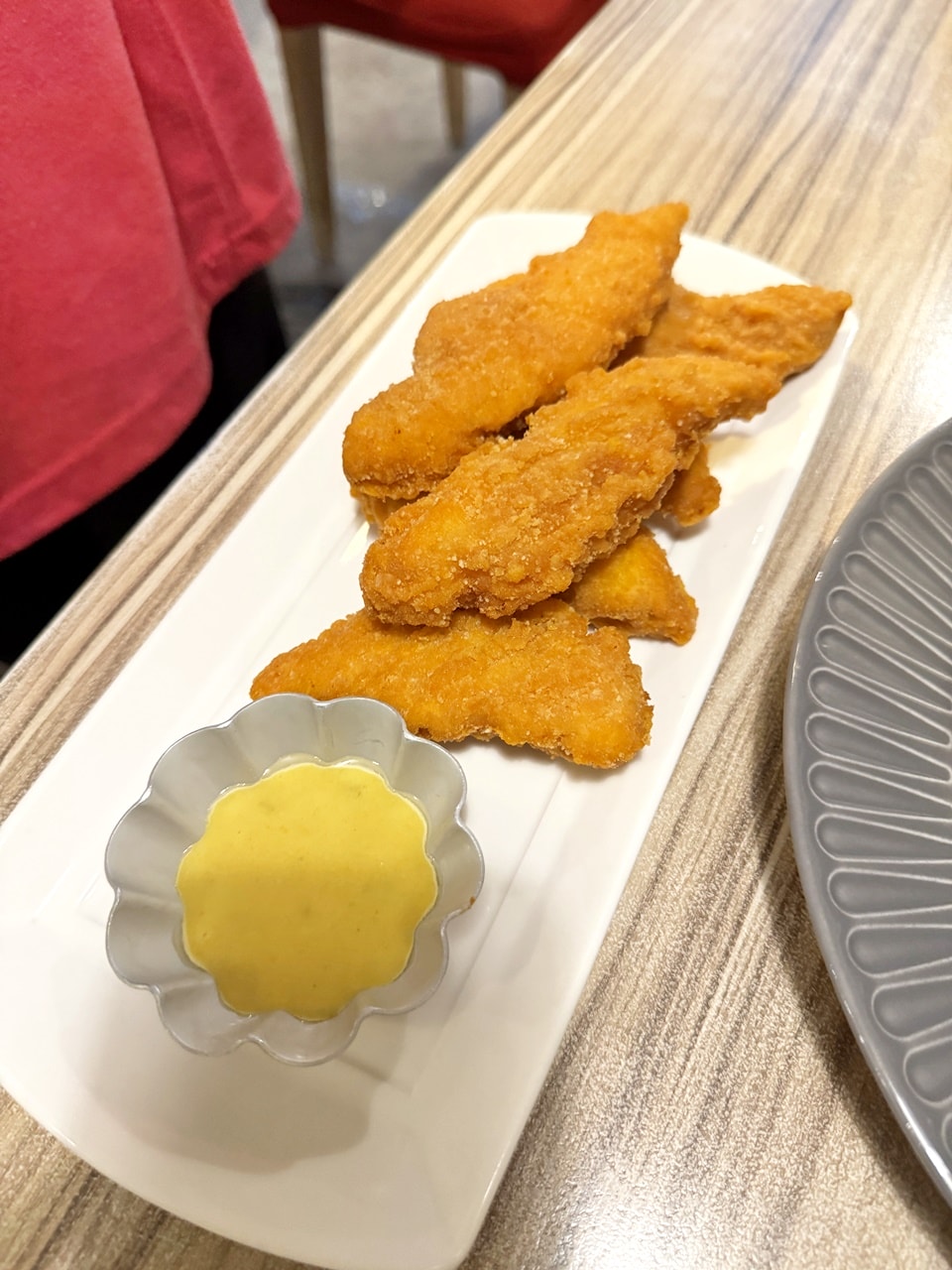 【大安食記】Bea’s Bistro美式餐館,隱藏在巷弄的美味平價高質感義大利麵,蒜香蘑菇是隱藏版 MVP! 近師大商圈(菜單) - 第16張圖 【大安食記】Bea’s Bistro美式餐館,隱藏在巷弄的美味平價高質感義大利麵,蒜香蘑菇是隱藏版 MVP! 近師大商圈(菜單)