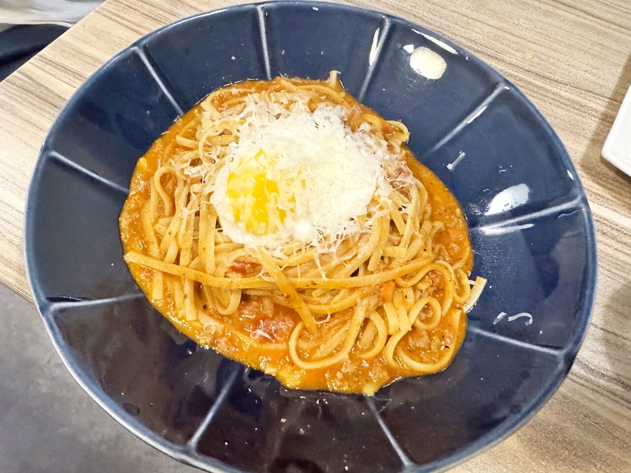【大安食記】Bea’s Bistro美式餐館,隱藏在巷弄的美味平價高質感義大利麵,蒜香蘑菇是隱藏版 MVP! 近師大商圈(菜單) - 第19張圖 【大安食記】Bea’s Bistro美式餐館,隱藏在巷弄的美味平價高質感義大利麵,蒜香蘑菇是隱藏版 MVP! 近師大商圈(菜單)