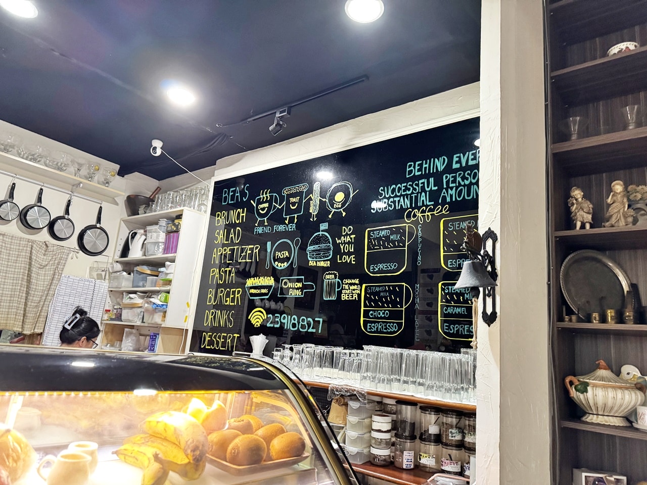 【大安食記】Bea’s Bistro美式餐館,隱藏在巷弄的美味平價高質感義大利麵,蒜香蘑菇是隱藏版 MVP! 近師大商圈(菜單) - 第5張圖 【大安食記】Bea’s Bistro美式餐館,隱藏在巷弄的美味平價高質感義大利麵,蒜香蘑菇是隱藏版 MVP! 近師大商圈(菜單)