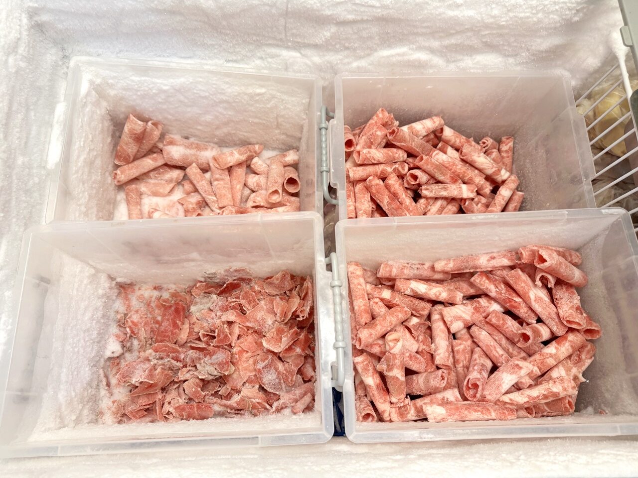 【信義食記】想肉了火烤兩吃吃到飽! 高CP值大口吃肉假日650元不用服務費,近永春捷運站(菜單/訂位) - 第14張圖 【信義食記】想肉了火烤兩吃吃到飽! 高CP值大口吃肉假日650元不用服務費,近永春捷運站(菜單/訂位)