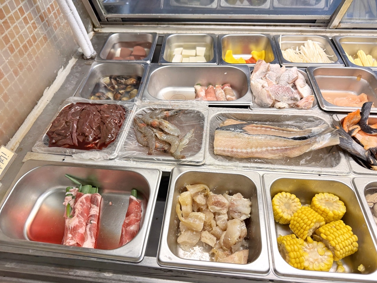 【信義食記】想肉了火烤兩吃吃到飽! 高CP值大口吃肉假日650元不用服務費,近永春捷運站(菜單/訂位) - 第28張圖 【信義食記】想肉了火烤兩吃吃到飽! 高CP值大口吃肉假日650元不用服務費,近永春捷運站(菜單/訂位)