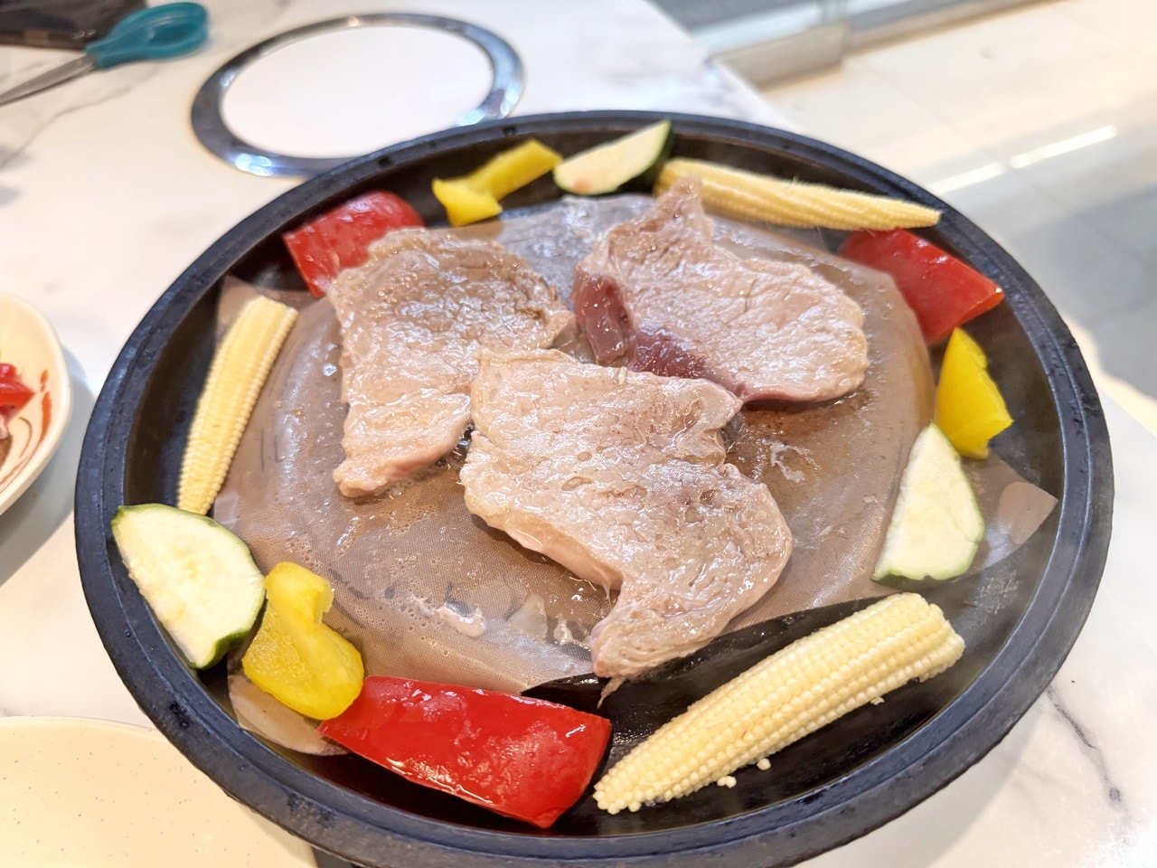 【信義食記】想肉了火烤兩吃吃到飽! 高CP值大口吃肉假日650元不用服務費,近永春捷運站(菜單/訂位) - 第13張圖 【信義食記】想肉了火烤兩吃吃到飽! 高CP值大口吃肉假日650元不用服務費,近永春捷運站(菜單/訂位)
