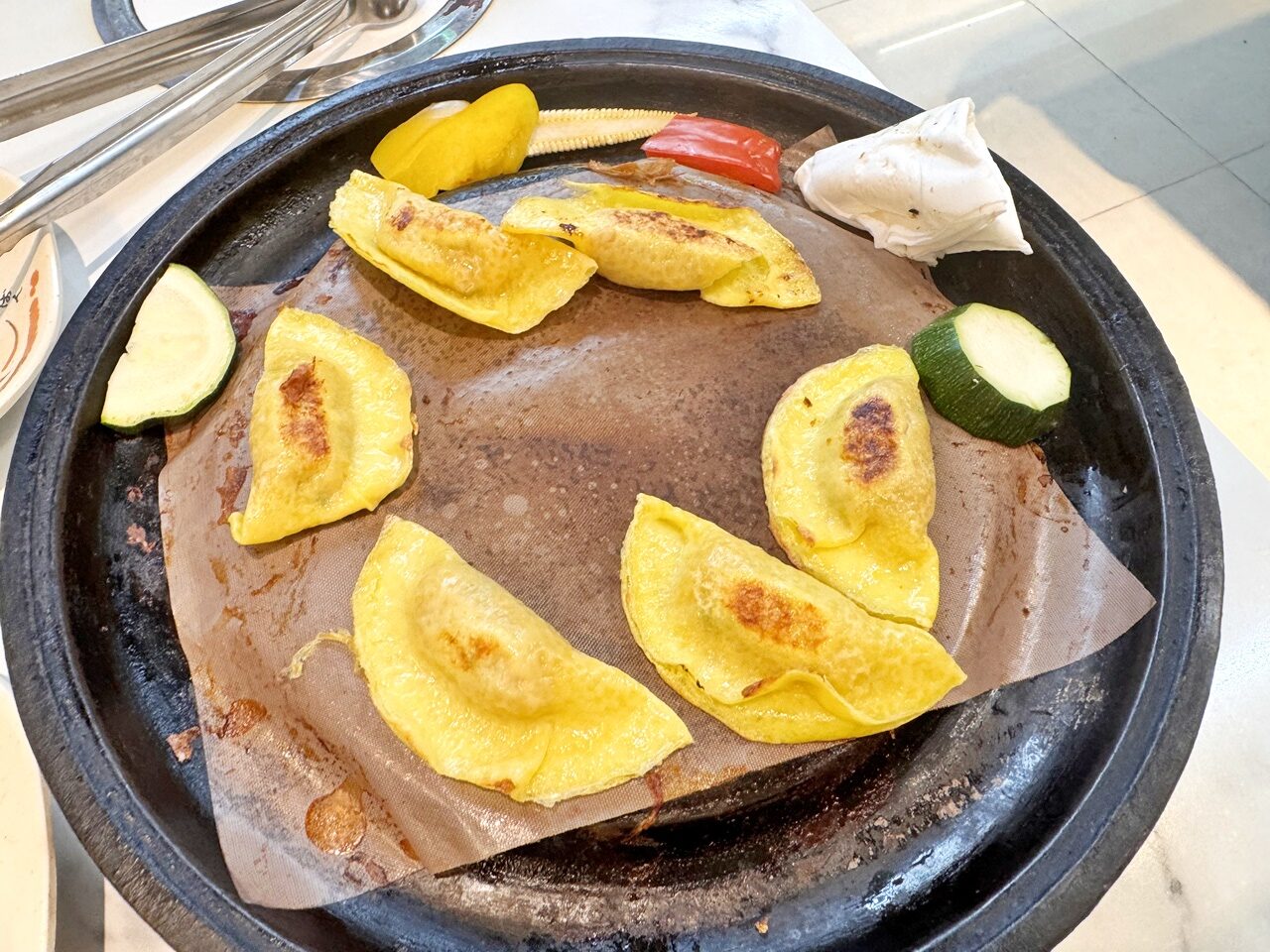 【信義食記】想肉了火烤兩吃吃到飽! 高CP值大口吃肉假日650元不用服務費,近永春捷運站(菜單/訂位) - 第16張圖 【信義食記】想肉了火烤兩吃吃到飽! 高CP值大口吃肉假日650元不用服務費,近永春捷運站(菜單/訂位)