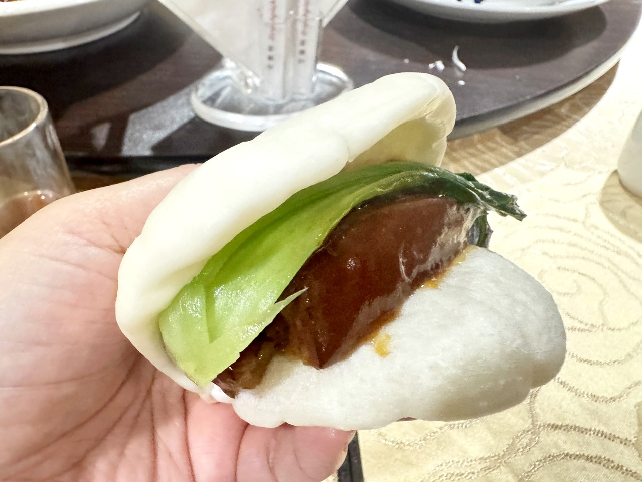 【大安食記】水粵香 藏在師大地下室的粵菜餐廳! 開箱10人12800元酒饗宴餐含招牌片皮鴨、佛跳牆、東坡肉，近捷運古亭站(菜單/訂位)