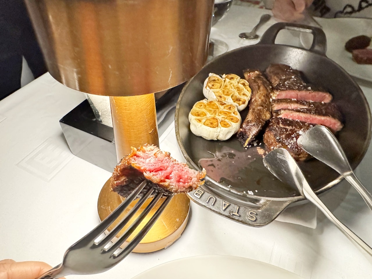 【中山食記】A Cut 牛排館 台北國賓大飯店,米其林常客餐廳,2人餐費近13400元值得嗎,近南京復興捷運站(菜單/訂位) - 第58張圖 【中山食記】A Cut 牛排館 台北國賓大飯店,米其林常客餐廳,2人餐費近13400元值得嗎,近南京復興捷運站(菜單/訂位)