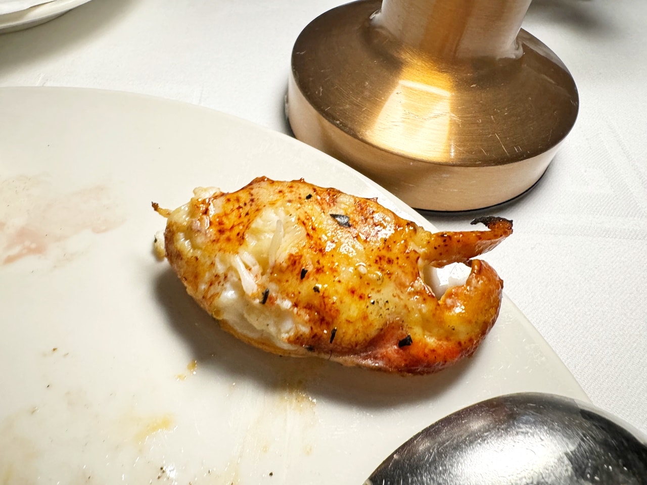 【中山食記】A Cut 牛排館 台北國賓大飯店,米其林常客餐廳,2人餐費近13400元值得嗎,近南京復興捷運站(菜單/訂位) - 第63張圖 【中山食記】A Cut 牛排館 台北國賓大飯店,米其林常客餐廳,2人餐費近13400元值得嗎,近南京復興捷運站(菜單/訂位)