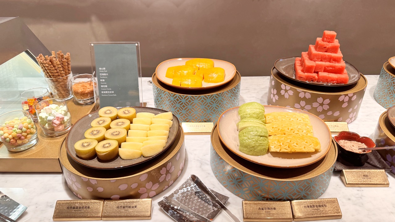 【台中食記】旭集和食集錦 台中店吃到飽 日式Buffet開箱假日餐期，位於台中大遠百近捷運綠線市政府站(價錢/訂位方式)
